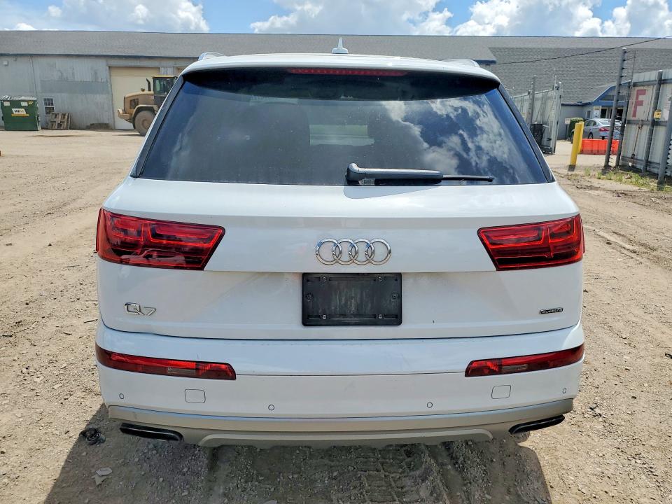 58376726 :رقم المزاد ، WA1LHAF75JD024556 vin ، 2018 Audi Q7 مزاد بيع