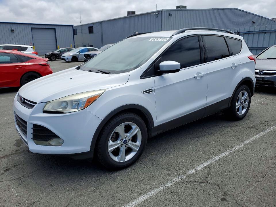 Продажа на аукционе авто 2016 Ford Escape, vin: 1FMCU0GX8GUB24164, номер лота: 58392186