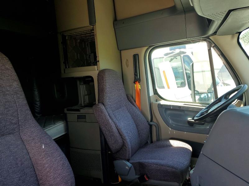 Продаж на аукціоні авто 2016 Freightliner Cascadia 125, vin: 3AKJGLD56GSGW4853, номер лоту: 55599866