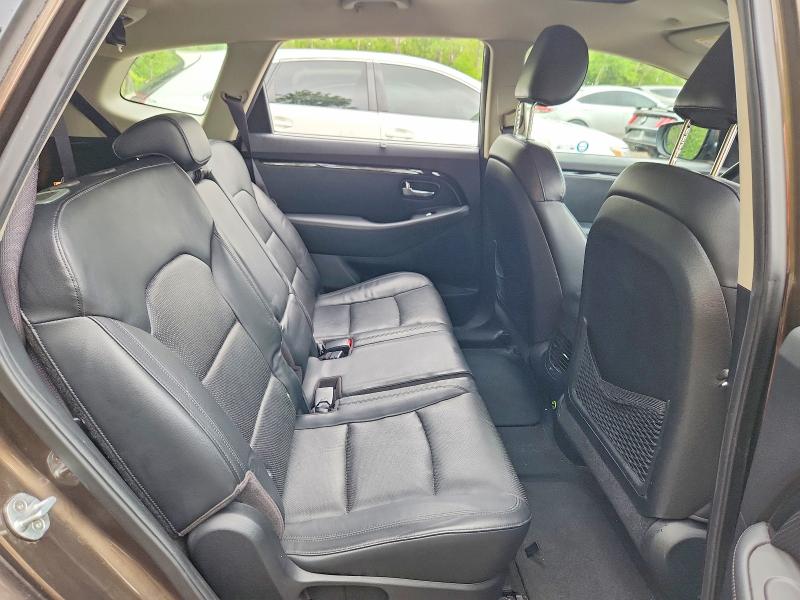 Продажа на аукционе авто 2014 Kia Rondo, vin: KNAHU8A39E7008009, номер лота: 58436876