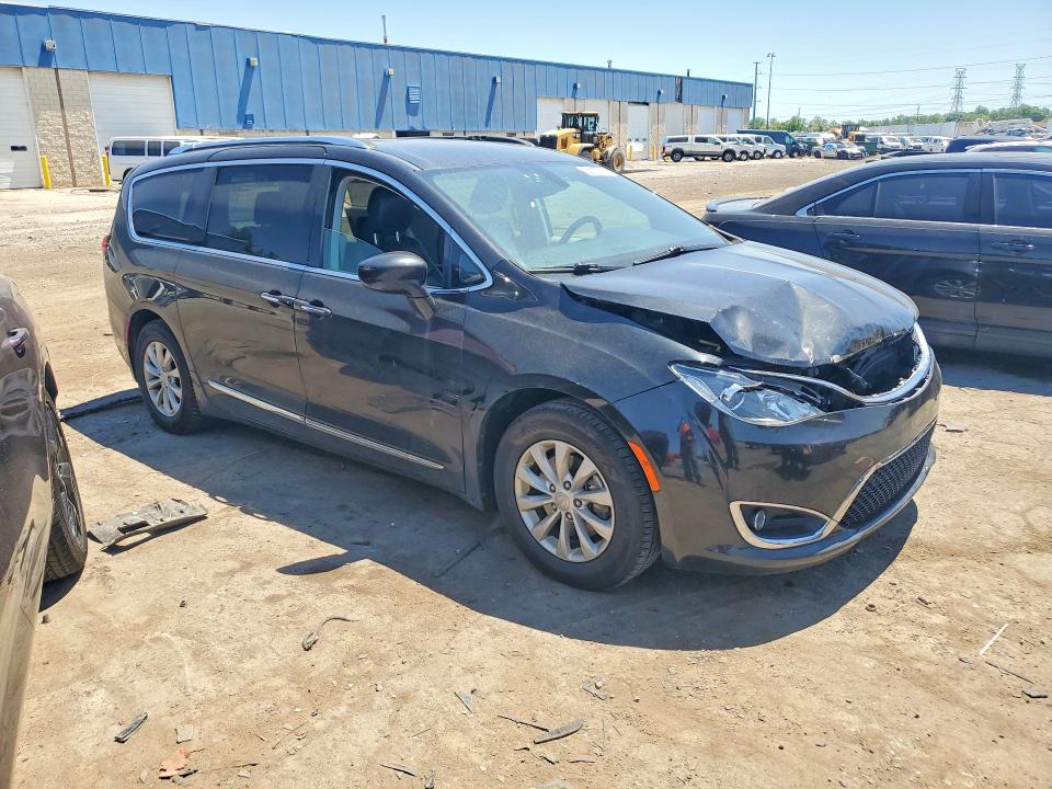 Продаж на аукціоні авто 2018 Chrysler Pacifica, vin: 2C4RC1EG1JR294512, номер лоту: 55867926