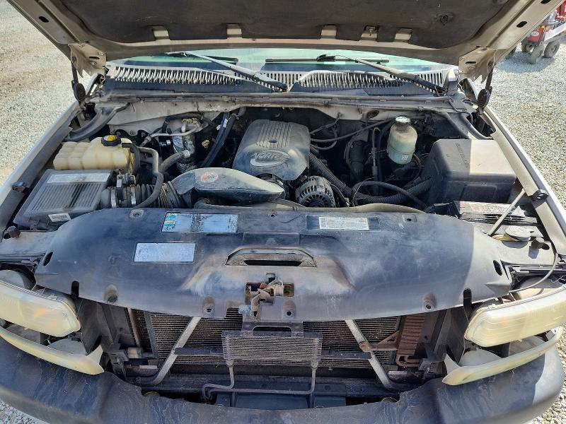 2002 Chevrolet Silverado მანქანა იყიდება აუქციონზე, vin: 1GBHC23U52F105609, აუქციონის ნომერი: 85462455