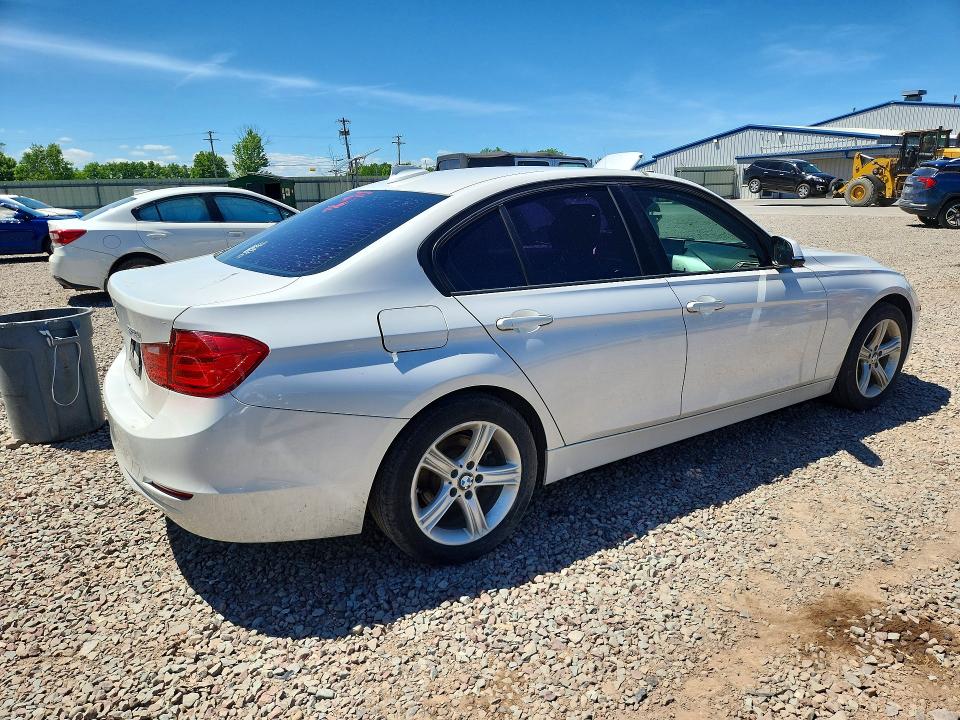 2015 Bmw 320 მანქანა იყიდება აუქციონზე, vin: WBA3B1C50FP831533, აუქციონის ნომერი: 56481696