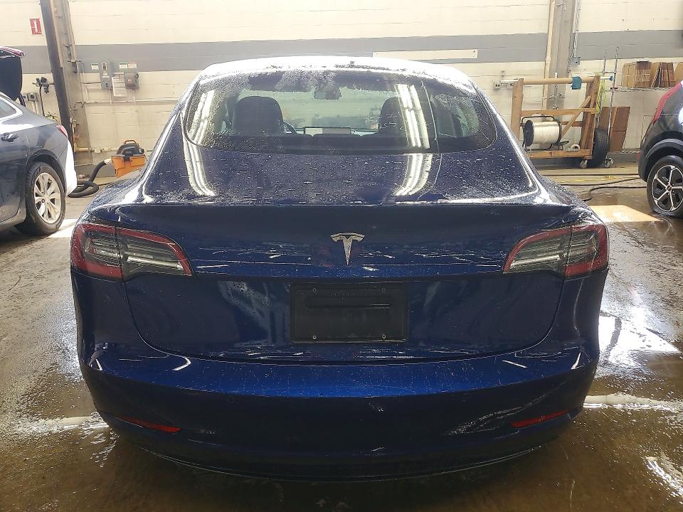 Продажа на аукционе авто 2022 Tesla Model 3, vin: 5YJ3E1EA3NF303840, номер лота: 56624416