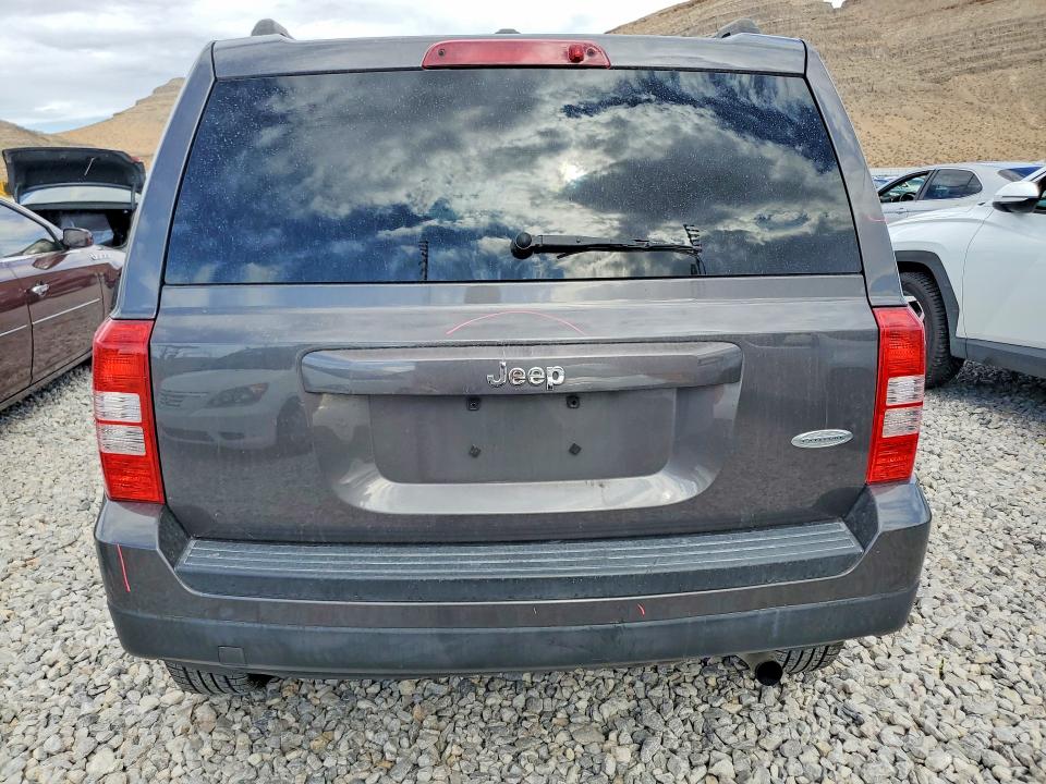 58183426 :رقم المزاد ، 1C4NJPFB4GD813753 vin ، 2016 Jeep Patriot مزاد بيع