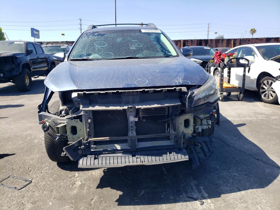 55460626 :رقم المزاد ، 4S4BSENC9J3318648 vin ، 2018 Subaru Outback مزاد بيع