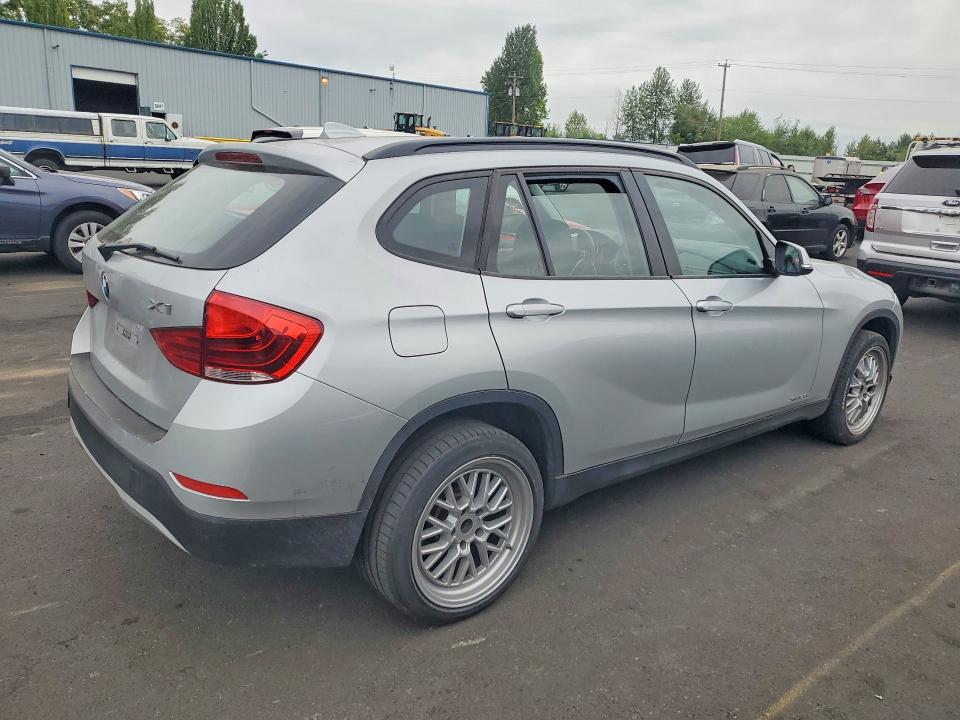 58989066 :رقم المزاد ، WBAVL1C57FVY31868 vin ، 2015 Bmw X1 مزاد بيع
