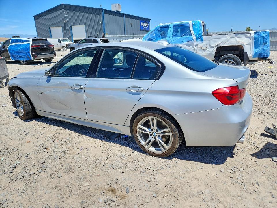 57522116 :رقم المزاد ، WBA8D9C5XJA013348 vin ، 2018 Bmw 330 مزاد بيع