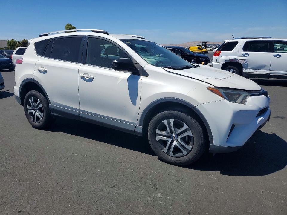 56278606 :رقم المزاد ، JTMZFREV4JD128962 vin ، 2018 Toyota Rav4 مزاد بيع