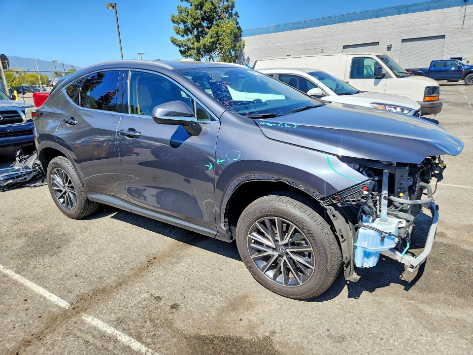 2023 Lexus Nx მანქანა იყიდება აუქციონზე, vin: 2T2GKCEZ0PC015742, აუქციონის ნომერი: 56857716