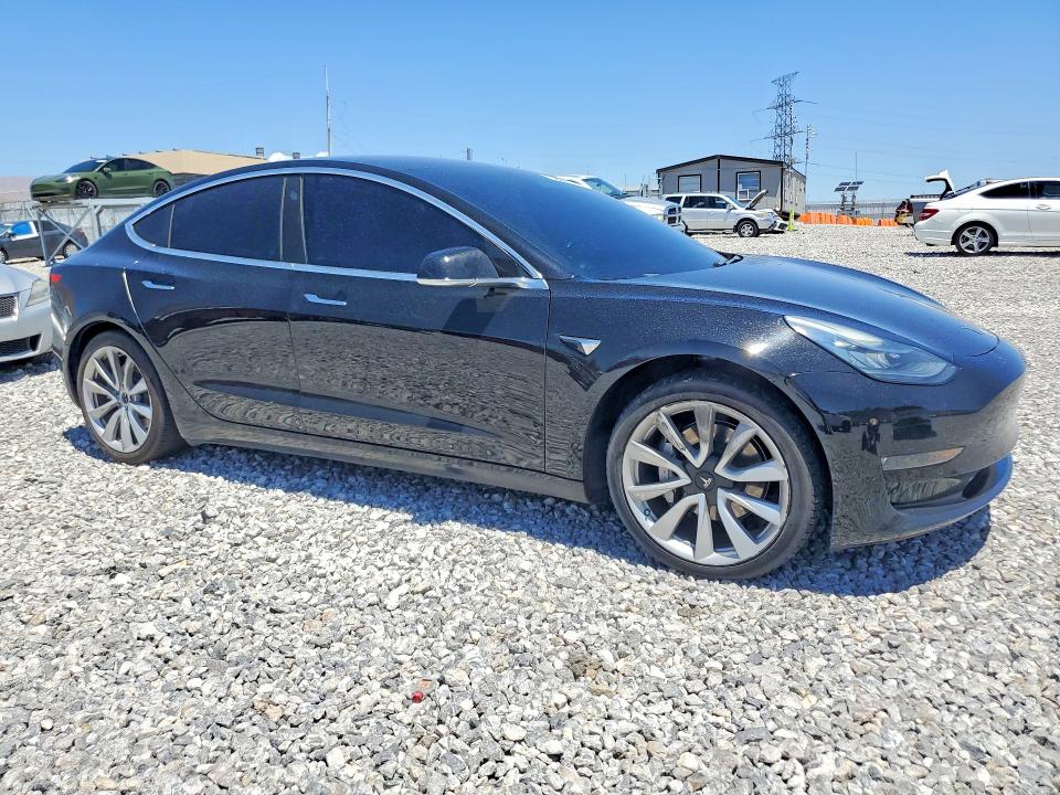 Продажа на аукционе авто 2018 Tesla Model 3, vin: 5YJ3E1EA7JF075951, номер лота: 58607416
