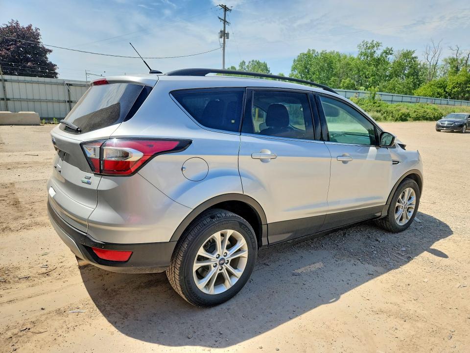 Продаж на аукціоні авто 2017 Ford Escape, vin: 1FMCU9GD4HUB99245, номер лоту: 58941726