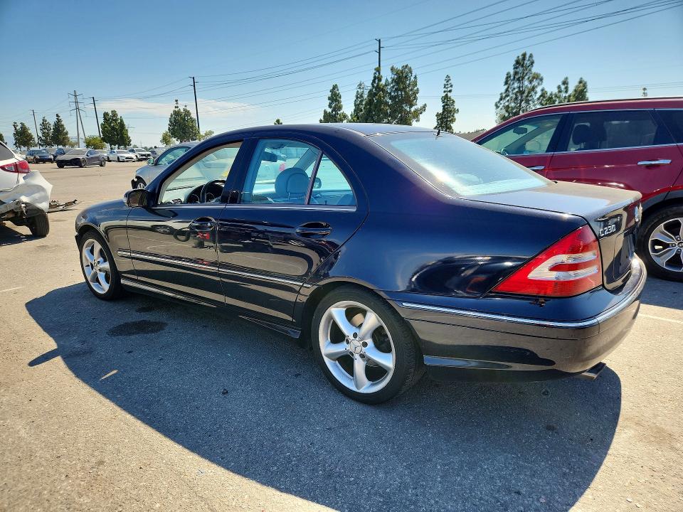 Продажа на аукционе авто 2005 Mercedes-benz C, vin: WDBRF40J15F682475, номер лота: 57295136