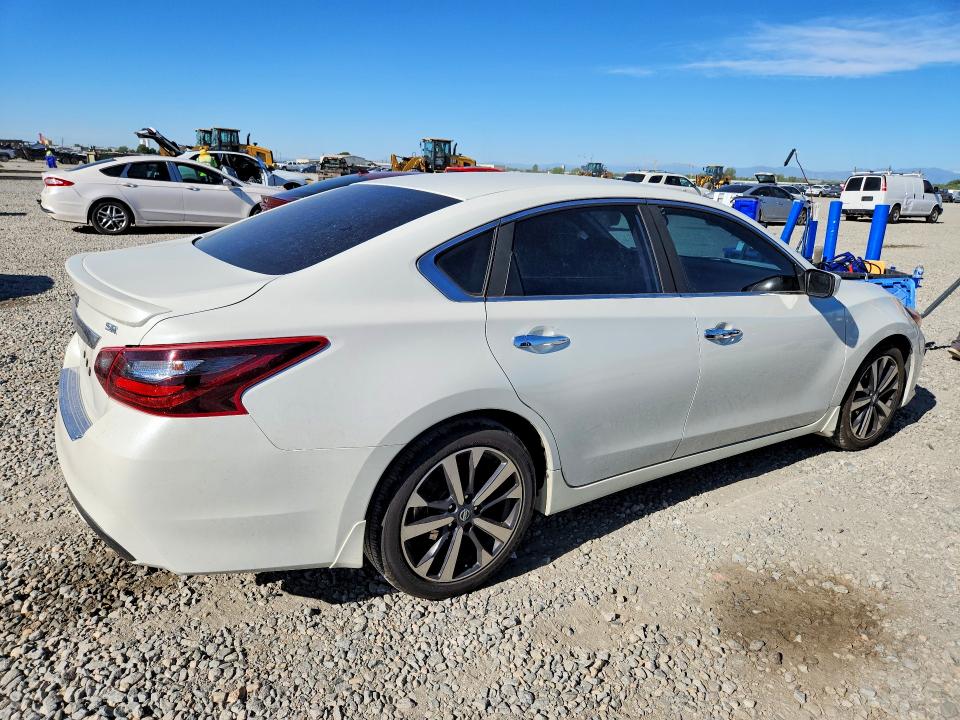 Aukcja sprzedaży 2017 Nissan Altima, vin: 1N4AL3AP7HN312653, numer aukcji: 57342066
