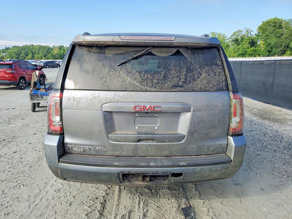 57781356 :رقم المزاد ، 1GKS1GKC1JR293706 vin ، 2018 Gmc Yukon Xl مزاد بيع