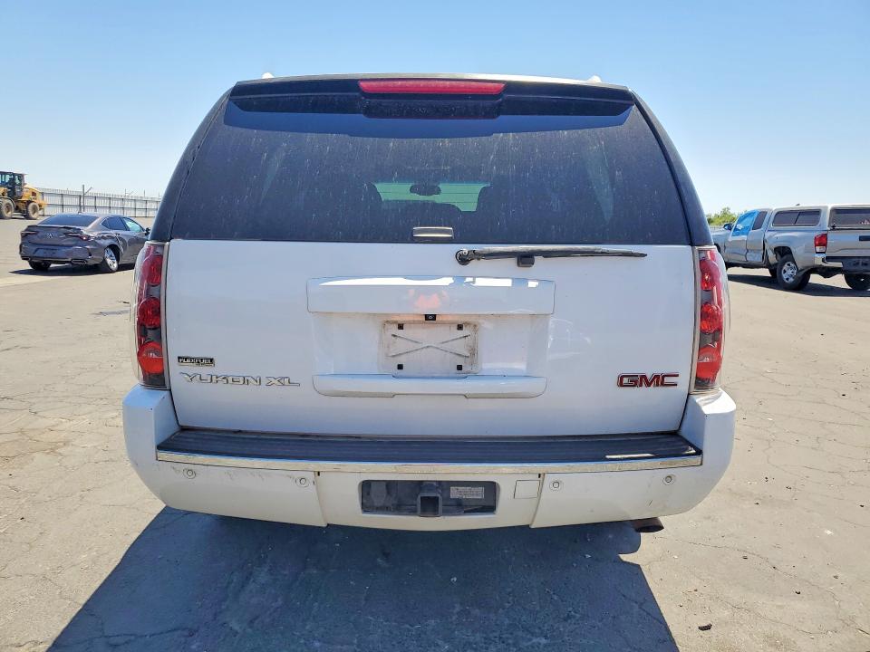 55560816 :رقم المزاد ، 1GKS2MEF1BR355026 vin ، 2011 Gmc Yukon Xl مزاد بيع