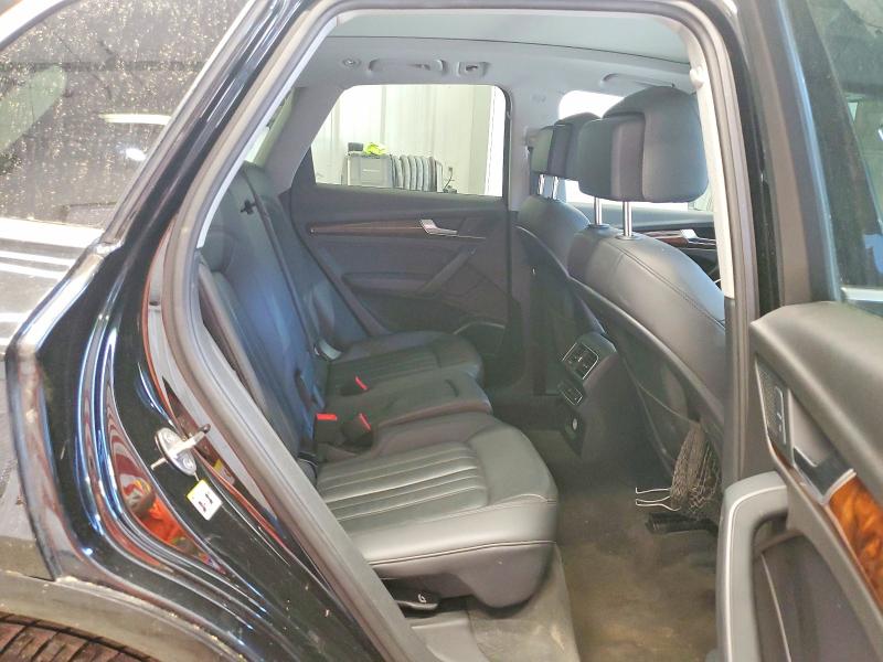 56501996 :رقم المزاد ، WA1BNAFY4J2002279 vin ، 2018 Audi Q5 مزاد بيع