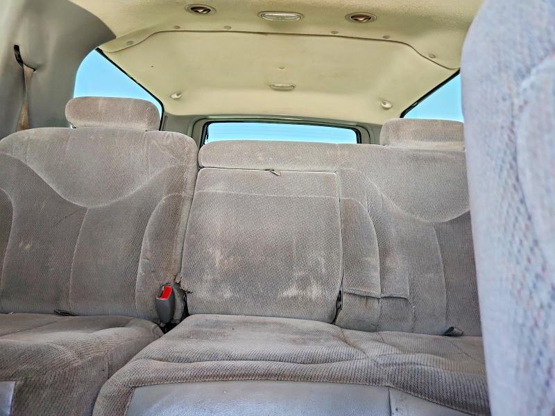 2002 Gmc Yukon Xl მანქანა იყიდება აუქციონზე, vin: 3GKFK16Z32G359071, აუქციონის ნომერი: 57954516