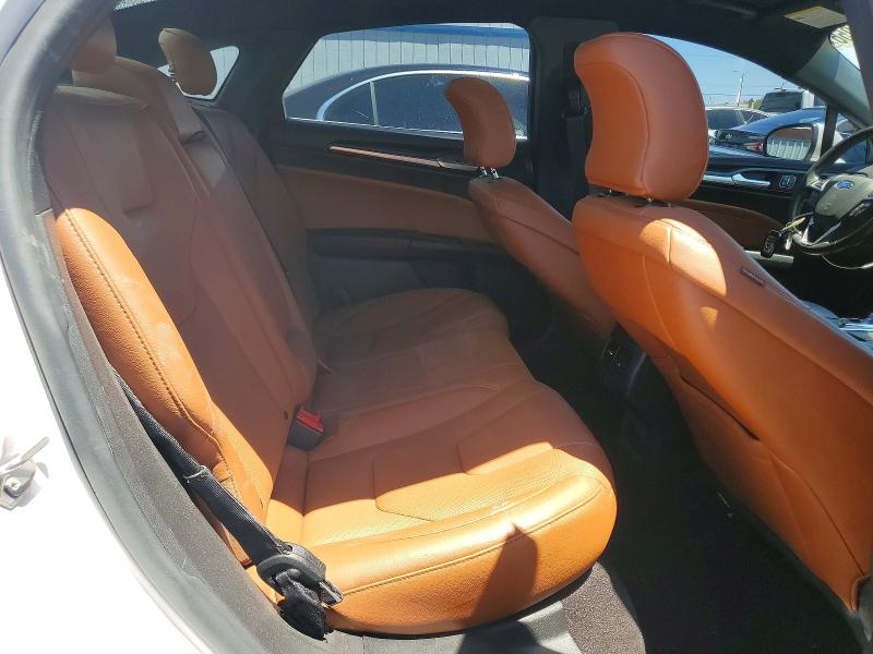 58413056 :رقم المزاد ، 3FA6P0SU3KR200837 vin ، 2019 Ford Fusion مزاد بيع