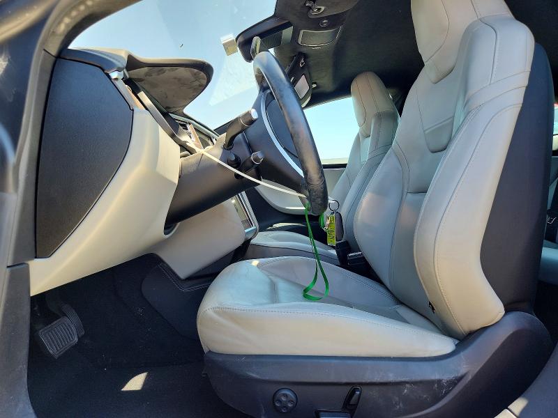 57933636 :رقم المزاد ، 5YJSA1E19GF151329 vin ، 2016 Tesla Model S مزاد بيع