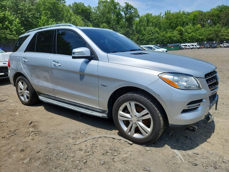 59071106 :رقم المزاد ، 4JGDA5HB2CA014753 vin ، 2012 Mercedes-benz Ml مزاد بيع