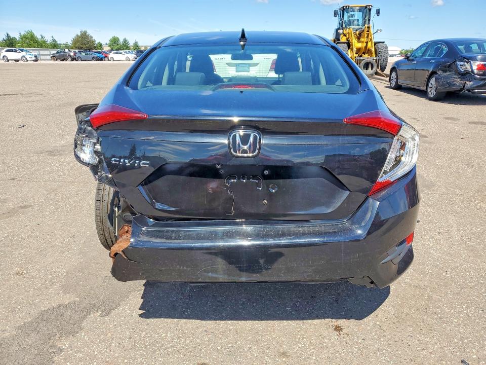57202956 :رقم المزاد ، 2HGFC2F75JH503944 vin ، 2018 Honda Civic مزاد بيع