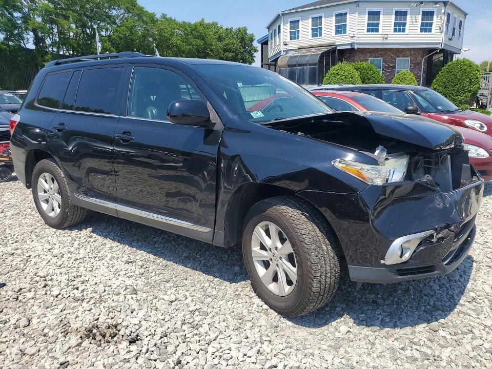 2013 Toyota Highlander მანქანა იყიდება აუქციონზე, vin: 5TDBK3EH7DS205935, აუქციონის ნომერი: 56837016