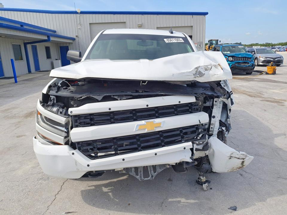 Продажа на аукционе авто 2018 Chevrolet Silverado, vin: 1GCRCPEH4JZ366353, номер лота: 85611065