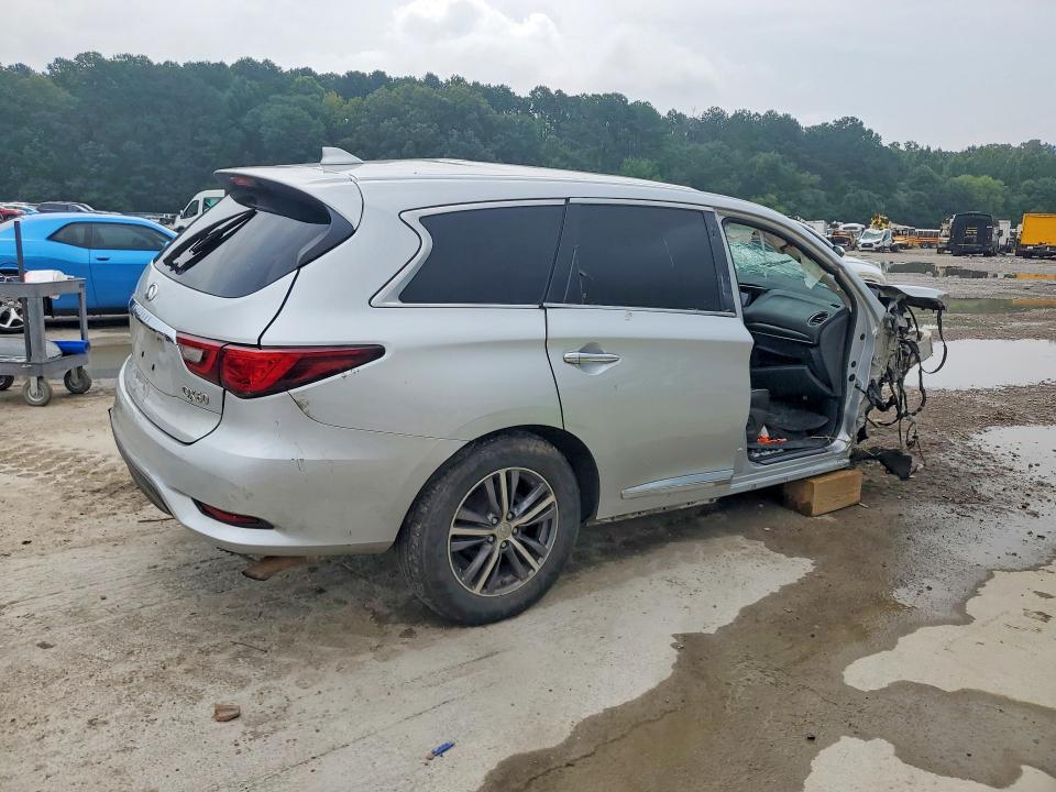 58071076 :رقم المزاد ، 5N1DL0MNXJC528526 vin ، 2018 Infiniti Qx60 مزاد بيع