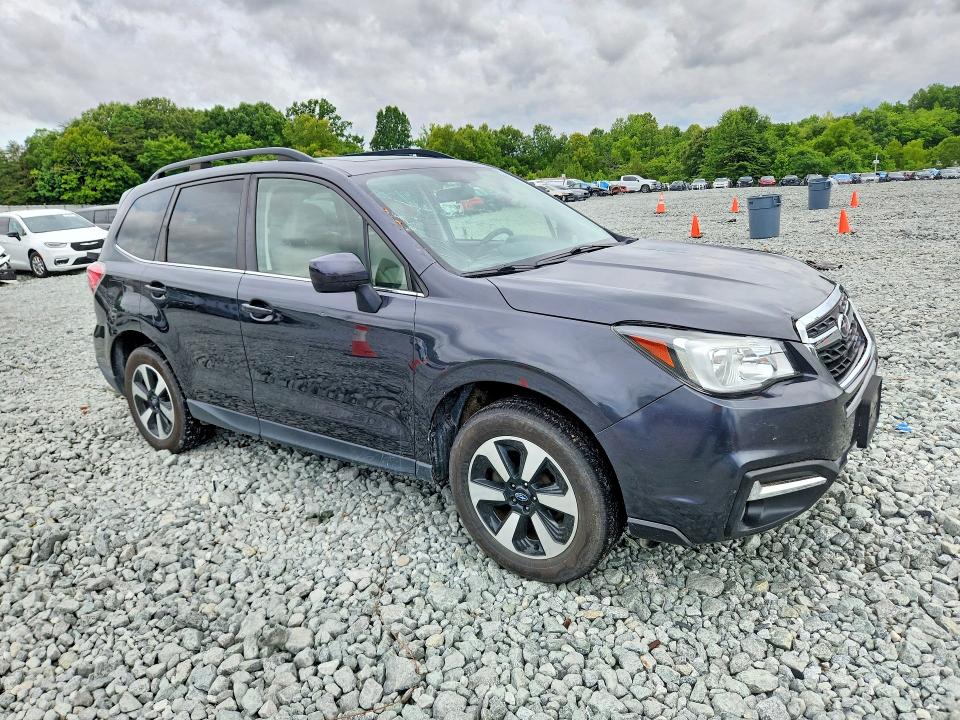 2017 Subaru Forester მანქანა იყიდება აუქციონზე, vin: JF2SJAJC8HH810978, აუქციონის ნომერი: 57905166