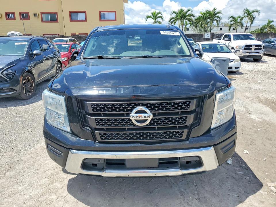 59556096 :رقم المزاد ، 1N6AA1EFXMN526517 vin ، 2021 Nissan Titan مزاد بيع