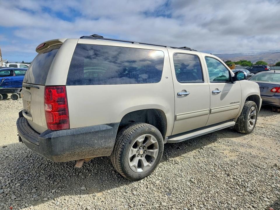 Продажа на аукционе авто 2013 Chevrolet Suburban, vin: 1GNSKJE79DR132648, номер лота: 58046176