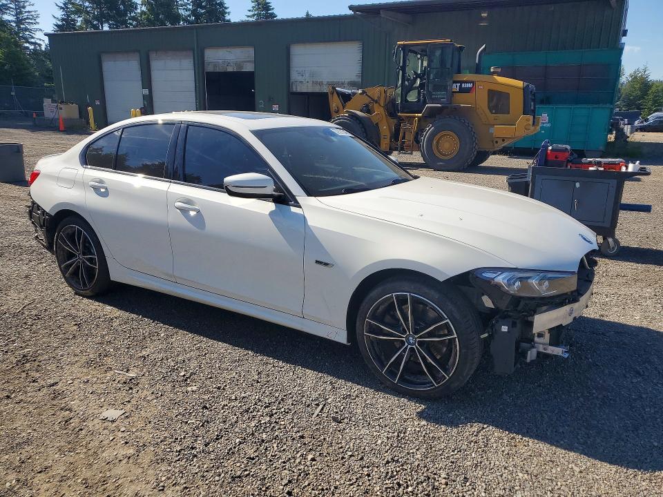 57571346 :رقم المزاد ، 3MW39FF05P8D23664 vin ، 2023 Bmw 330e مزاد بيع