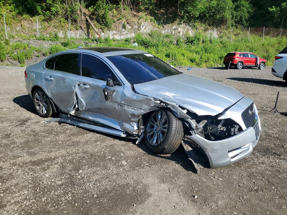 2016 Jaguar Xf მანქანა იყიდება აუქციონზე, vin: SAJBK4BV8GCY20386, აუქციონის ნომერი: 58369376