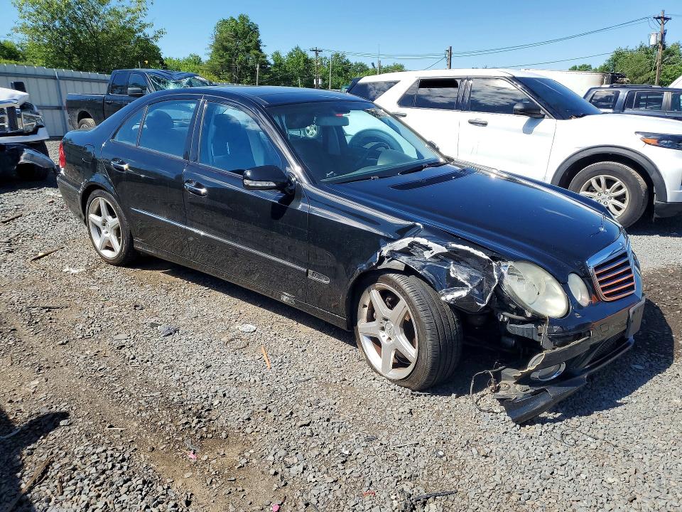 56402306 :رقم المزاد ، WDBUF87XX9B402125 vin ، 2009 Mercedes-benz E مزاد بيع