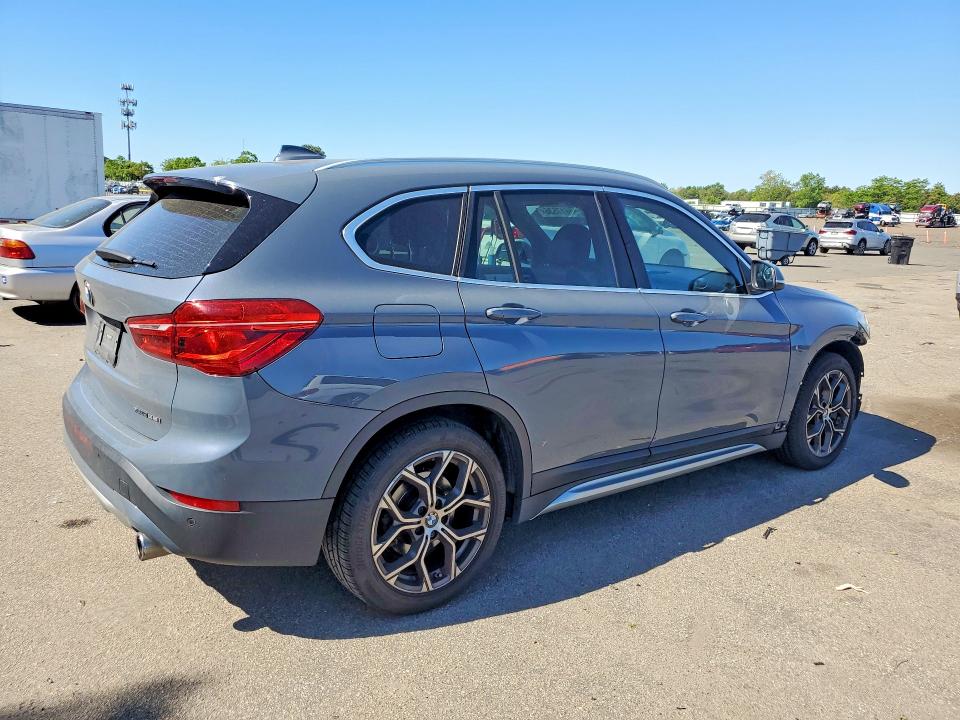 55617536 :رقم المزاد ، WBXJG9C01M5S29430 vin ، 2021 Bmw X1 مزاد بيع