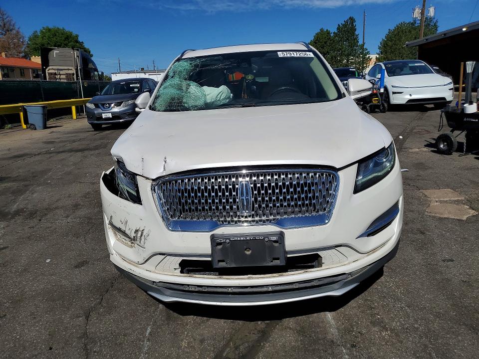 Auction sale of the 2019 Lincoln Mkc, vin: 5LMTJ3DH7KUL37670, lot number: 57917256