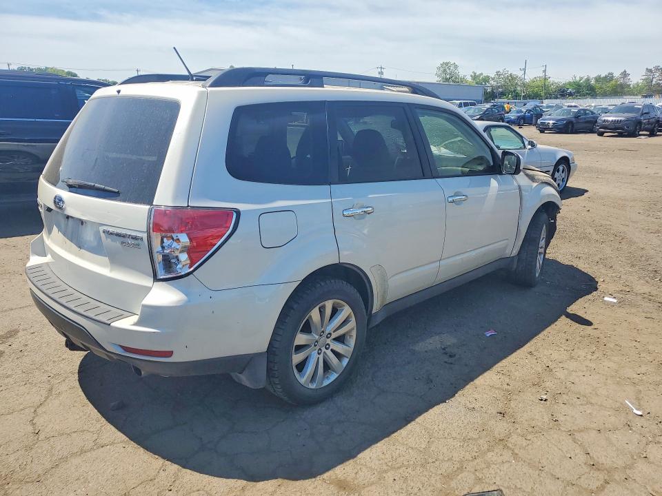 54481626 :رقم المزاد ، JF2SHAEC3DH414327 vin ، 2013 Subaru Forester مزاد بيع