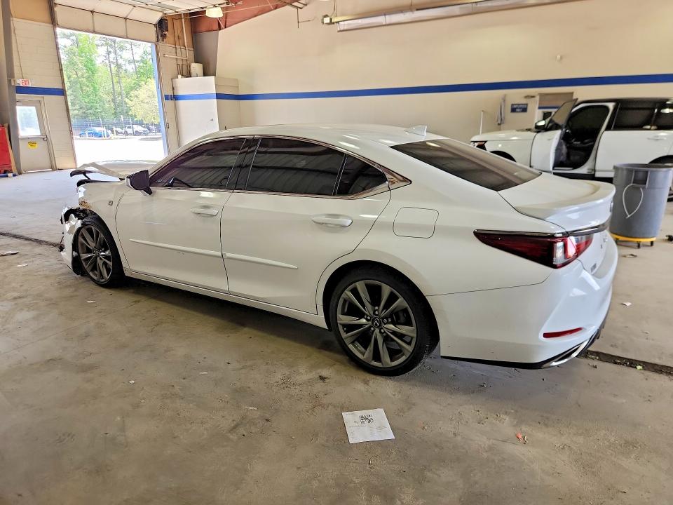 Продажа на аукционе авто 2020 Lexus Es, vin: 58AGZ1B10LU078196, номер лота: 56872456