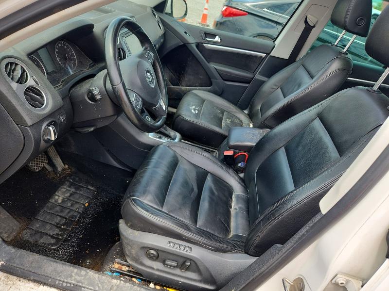 56745676 :رقم المزاد ، WVGAV7AX0CW001804 vin ، 2012 Volkswagen Tiguan مزاد بيع
