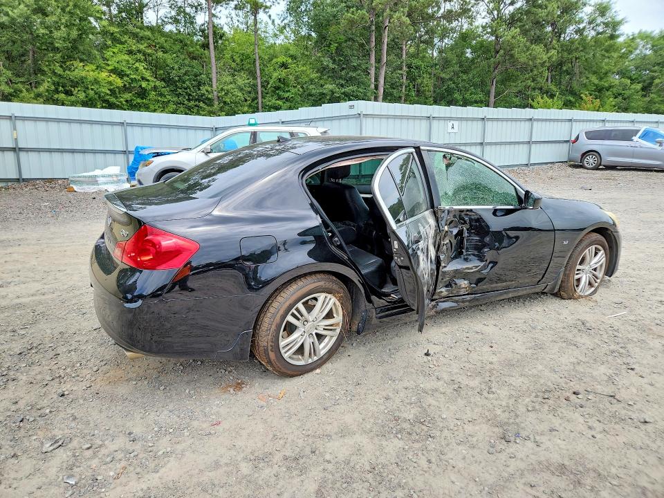 2015 Infiniti Q40 მანქანა იყიდება აუქციონზე, vin: JN1CV6AP2FM503739, აუქციონის ნომერი: 58645066