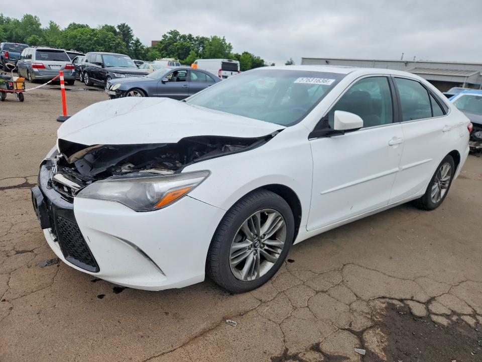 57631636 :رقم المزاد ، 4T1BF1FK5HU366428 vin ، 2017 Toyota Camry مزاد بيع