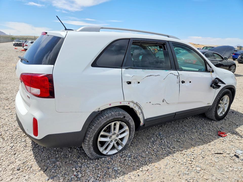 55792766 :رقم المزاد ، 5XYKTCA67FG597381 vin ، 2015 Kia Sorento مزاد بيع