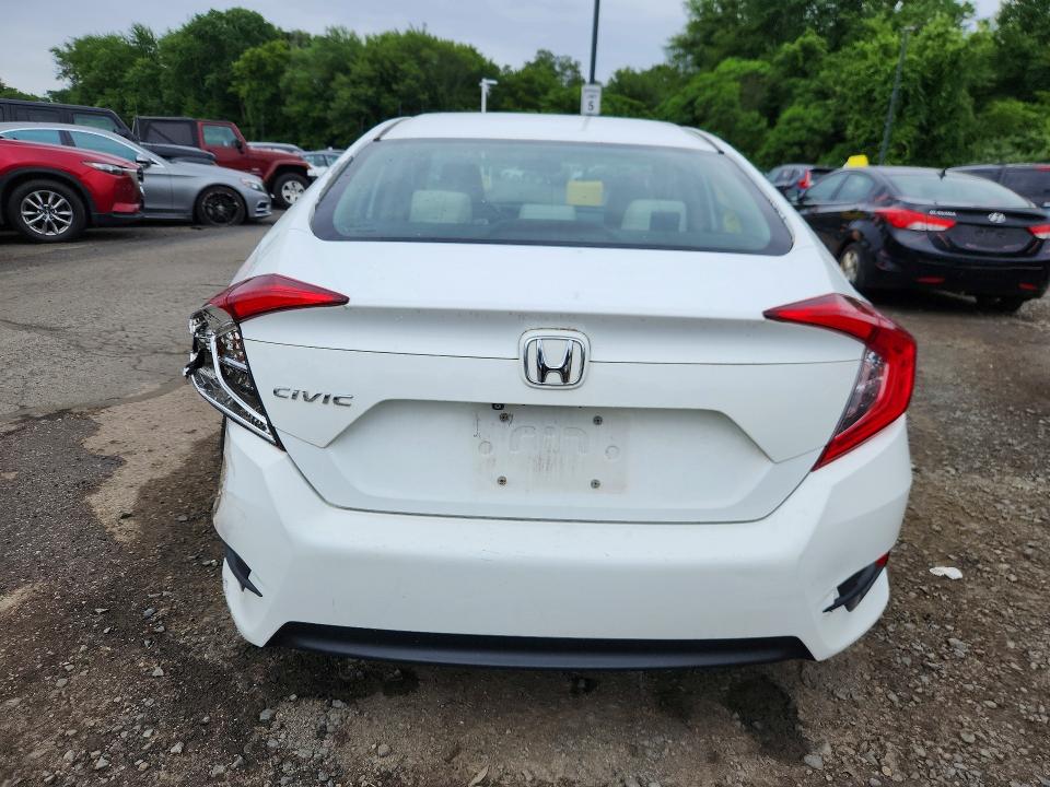 57701026 :رقم المزاد ، 19XFC2F5XJE009071 vin ، 2018 Honda Civic مزاد بيع