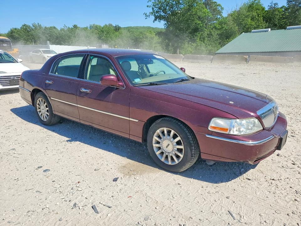 2007 Lincoln Town Car მანქანა იყიდება აუქციონზე, vin: 1LNHM81W07Y621139, აუქციონის ნომერი: 56803836