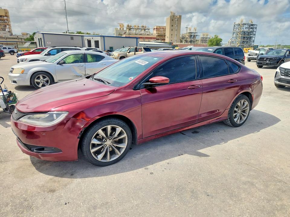 Auction sale of the 2015 Chrysler 200, vin: 1C3CCCBB2FN585393, lot number: 56539026