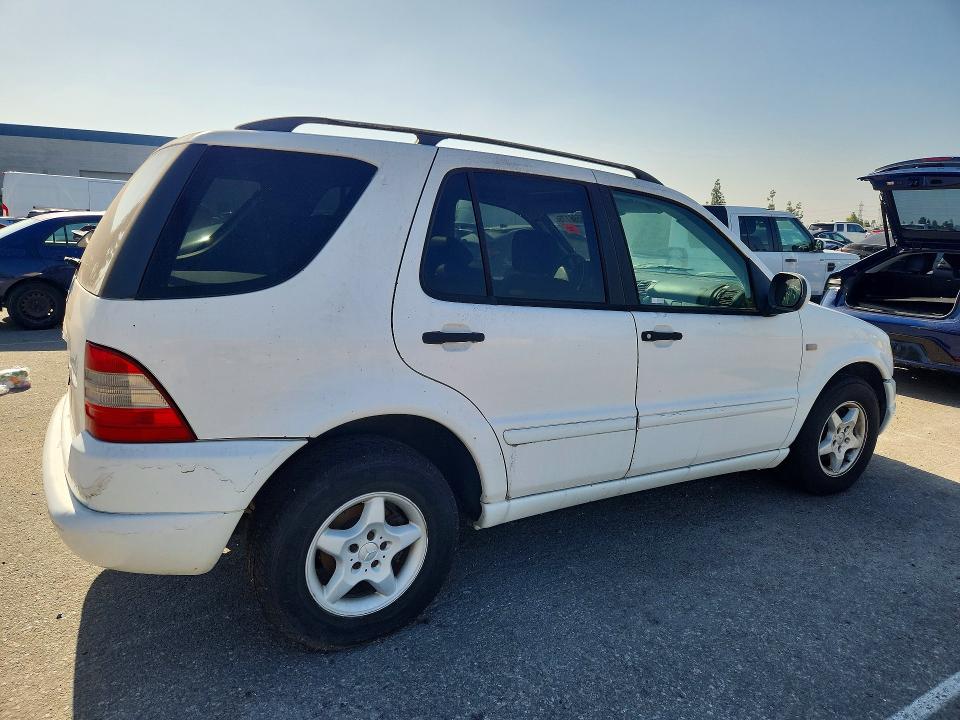 2000 Mercedes-benz Ml მანქანა იყიდება აუქციონზე, vin: 4JGAB54E8YA152692, აუქციონის ნომერი: 55596176