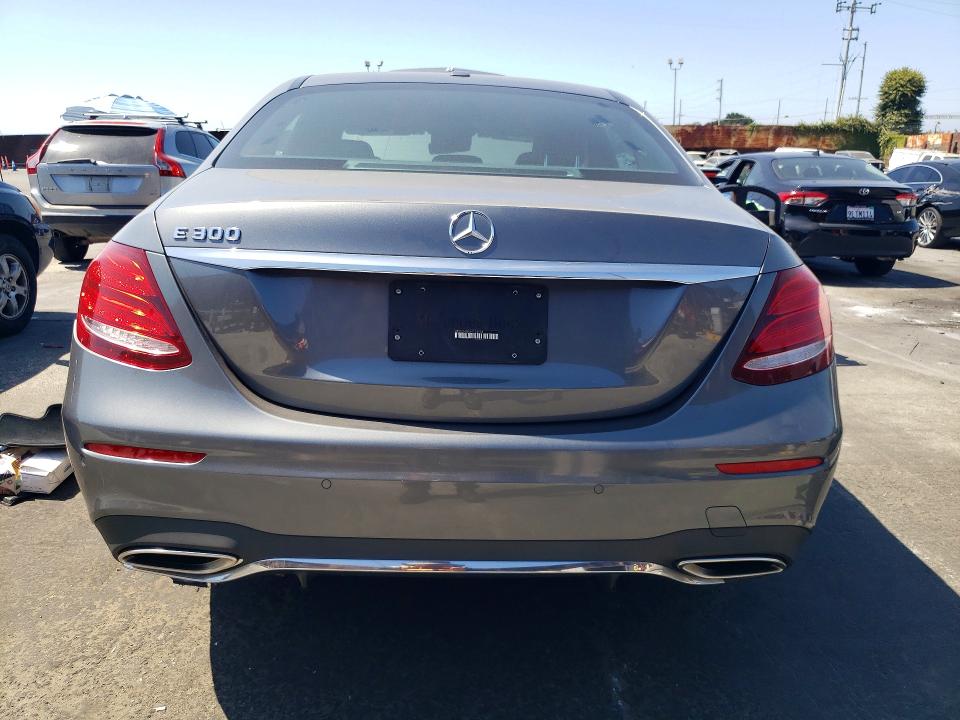 57558436 :رقم المزاد ، WDDZF4JB8KA522522 vin ، 2019 Mercedes-benz E مزاد بيع