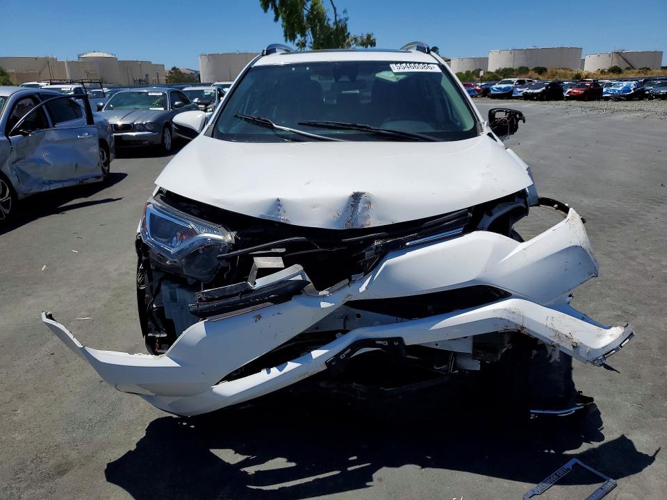 55466586 :رقم المزاد ، 2T3WFREV5JW493205 vin ، 2018 Toyota Rav4 مزاد بيع