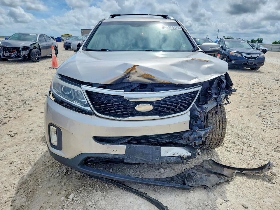 56328376 :رقم المزاد ، 5XYKT4A61FG551776 vin ، 2015 Kia Sorento مزاد بيع